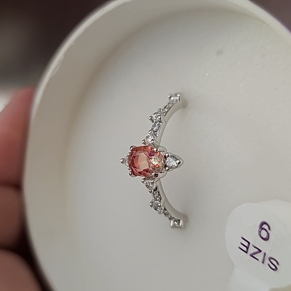 Ring - Picture 2 of 3